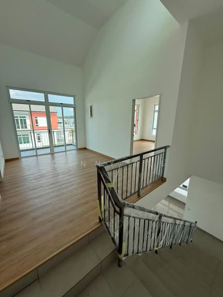Rumah Teres 2-Tingkat untuk Dijual di Bandar Putra (Kulai) - Danny See - Living Room - PropertyGuru.com.my