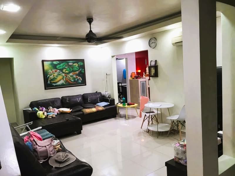 3-storey Terraced House for Sale in Taman Bukit Permata (Selayang) - Evelyn Lee - Living Room - PropertyGuru.com.my