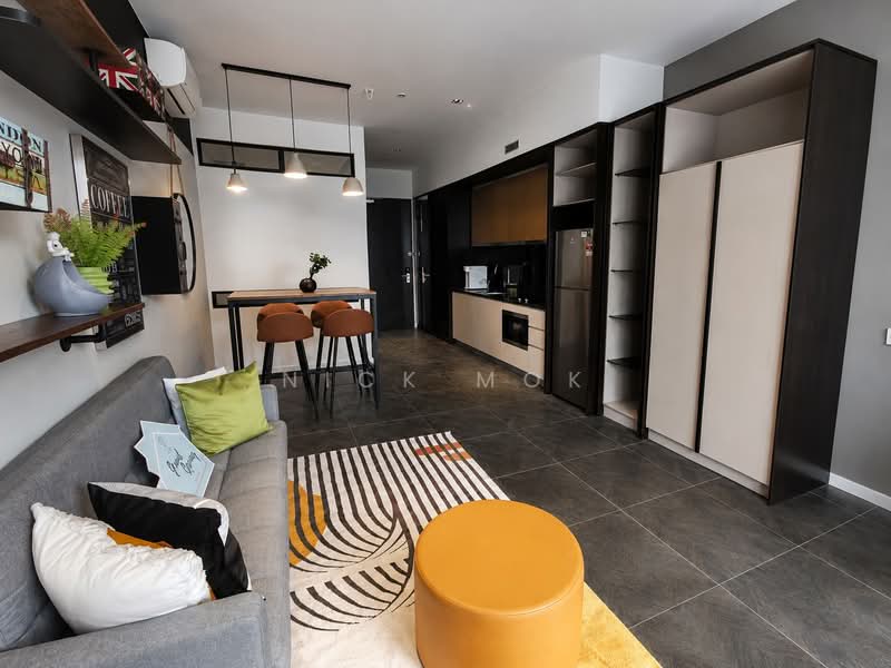 Kediaman Servis untuk Dijual di Scarletz Suites @ KL City Centre - Nick Mok - Living Room - PropertyGuru.com.my