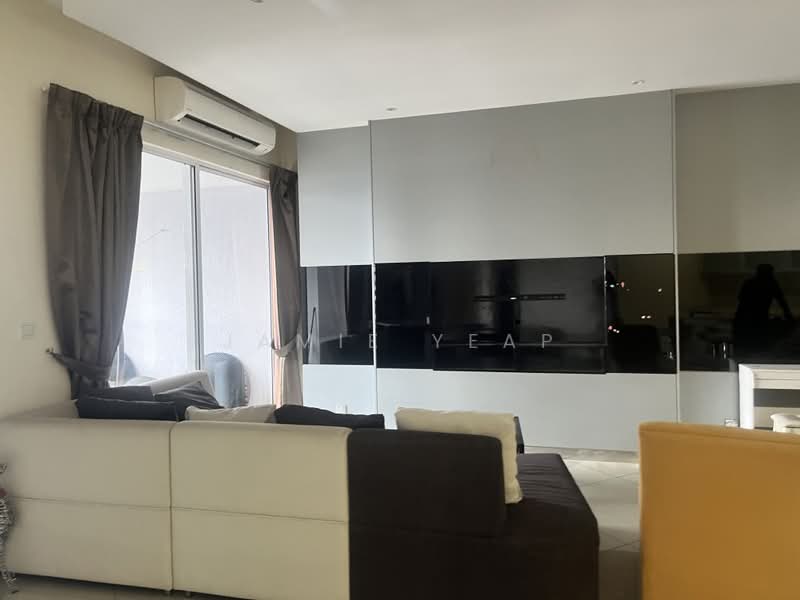 Kondominium untuk Disewa di 9 Bukit Utama Condominium - Jamie Yeap - Living Room - PropertyGuru.com.my