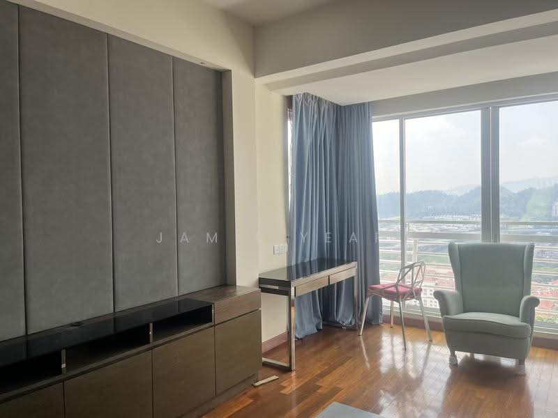 Kondominium untuk Disewa di 9 Bukit Utama Condominium - Jamie Yeap - Living Room - PropertyGuru.com.my