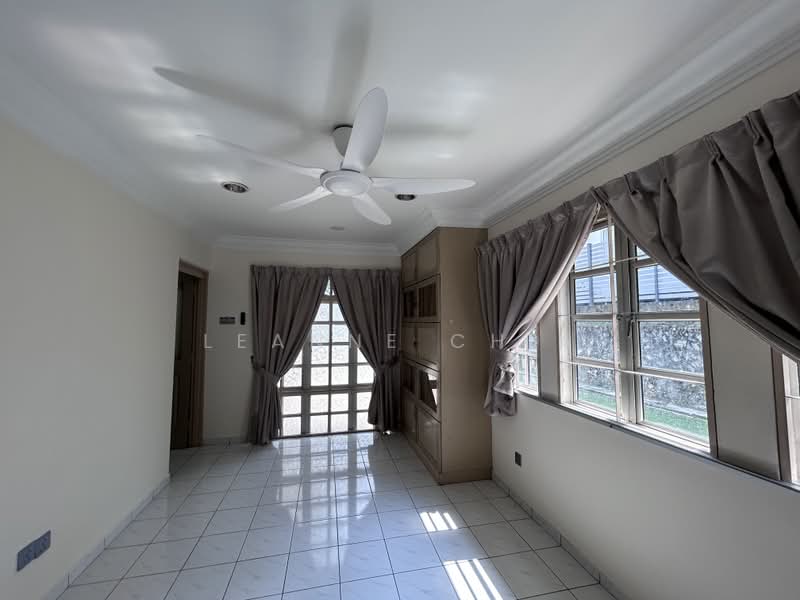 Rumah Berkembar untuk Dijual di Seksyen 9 (Shah Alam) - Leanne Chia - Study - PropertyGuru.com.my