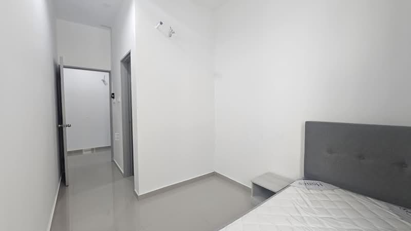 Service Residence for Rent at Serviced Residence @ The Louvre @ Country Heights - Ester Chin - Corridor - PropertyGuru.com.my