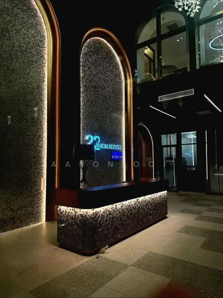 Kondominium untuk Dijual di 22 Macalisterz - Aaron Ooi - Entrance - PropertyGuru.com.my