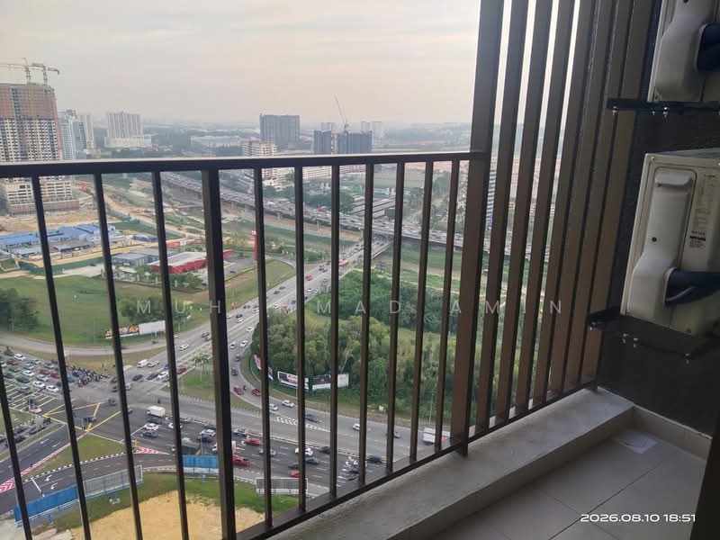 Kediaman Servis untuk Disewa di Residensi Dian II - Muhammad Amin - Balcony - PropertyGuru.com.my