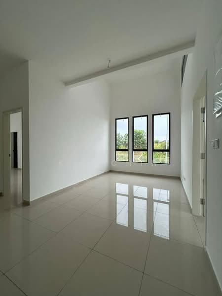 Rumah Teres untuk Dijual di Taman Desa Tebrau (Tebrau) - Kuu Chin - Living Room - PropertyGuru.com.my