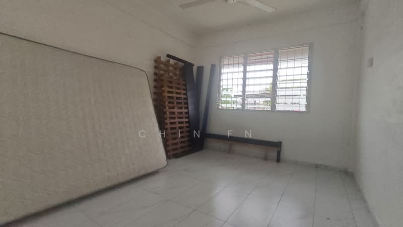 Flat for Sale at Rumah Pangsa Batu Berendam - CHIN FN - Bedroom - PropertyGuru.com.my