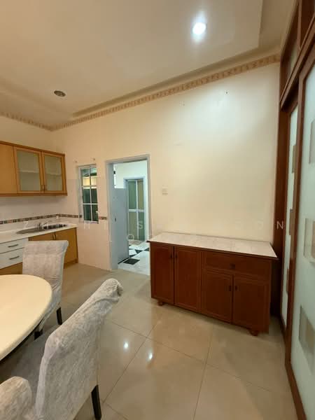 Semi-Detached House for Sale in Bukit Gambir (Gelugor) - Zhonl Saw Boon Loong - Kitchen - PropertyGuru.com.my