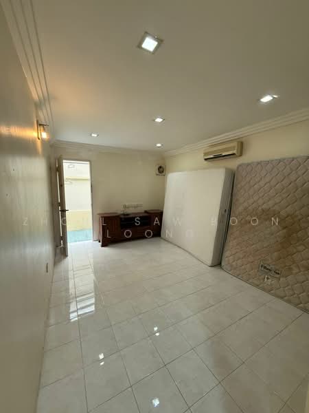Semi-Detached House for Sale in Bukit Gambir (Gelugor) - Zhonl Saw Boon Loong - Bedroom - PropertyGuru.com.my