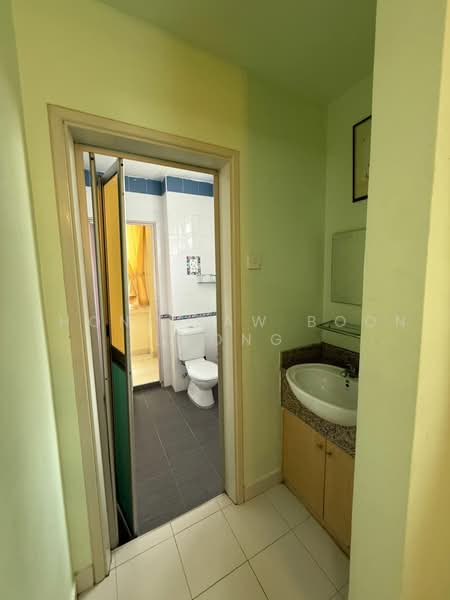 Semi-Detached House for Sale in Bukit Gambir (Gelugor) - Zhonl Saw Boon Loong - Bathroom - PropertyGuru.com.my