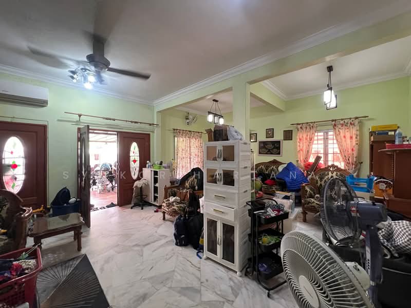 Rumah Teres 2-Tingkat untuk Dijual di Shah Alam (Selangor) - Syukor Hartanah - Living Room - PropertyGuru.com.my