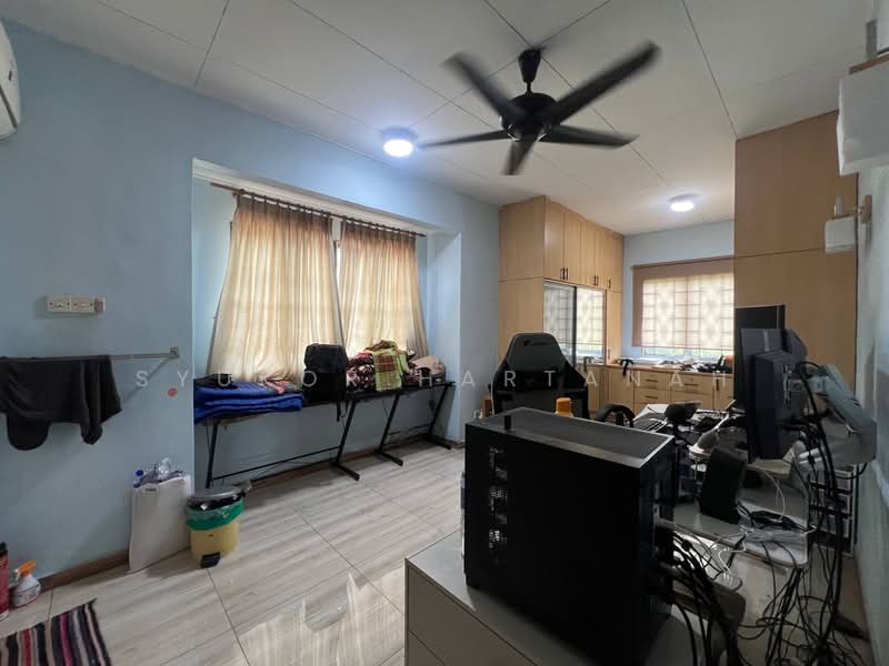 Rumah Teres 2-Tingkat untuk Dijual di Shah Alam (Selangor) - Syukor Hartanah - Study - PropertyGuru.com.my