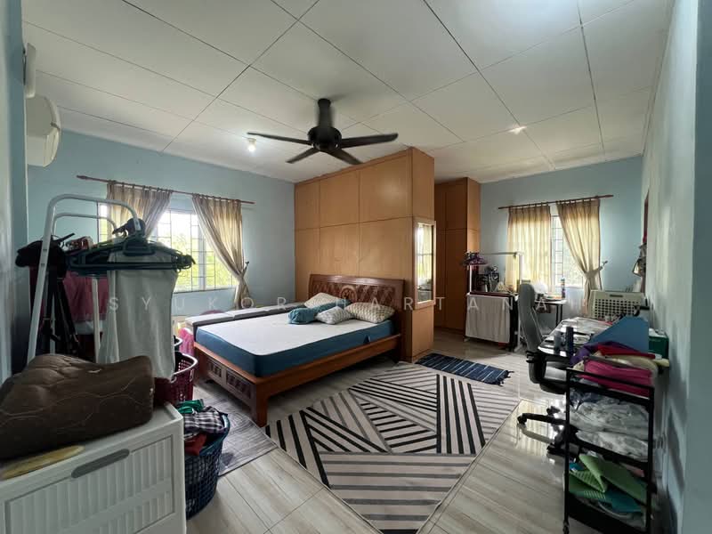 Rumah Teres 2-Tingkat untuk Dijual di Shah Alam (Selangor) - Syukor Hartanah - Bedroom - PropertyGuru.com.my