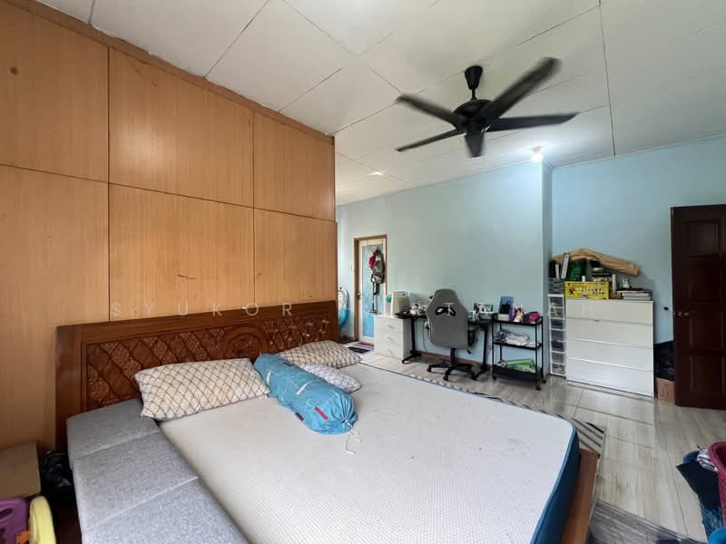 Rumah Teres 2-Tingkat untuk Dijual di Shah Alam (Selangor) - Syukor Hartanah - Bedroom - PropertyGuru.com.my