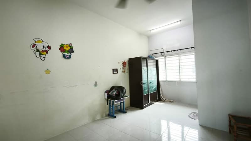 2-storey Terraced House for Sale in Ipoh (Perak) - Daniel Chee - Bedroom 2 - PropertyGuru.com.my
