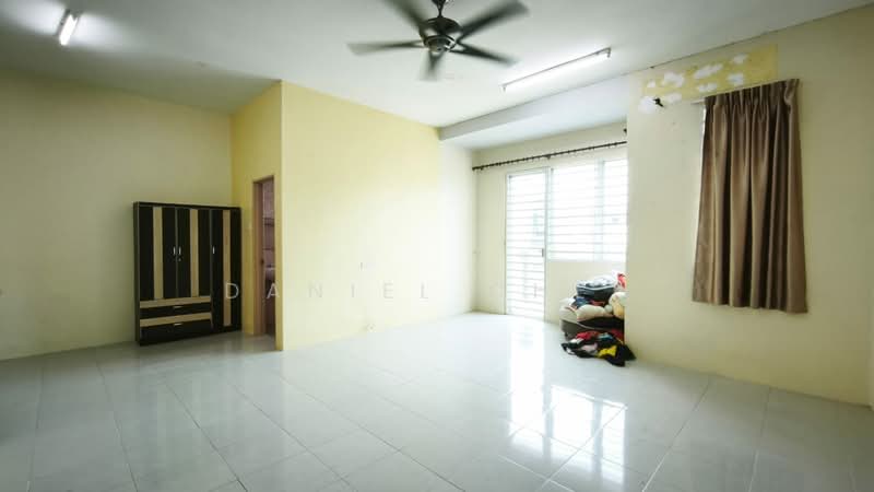 2-storey Terraced House for Sale in Ipoh (Perak) - Daniel Chee - Master Bedroom - PropertyGuru.com.my