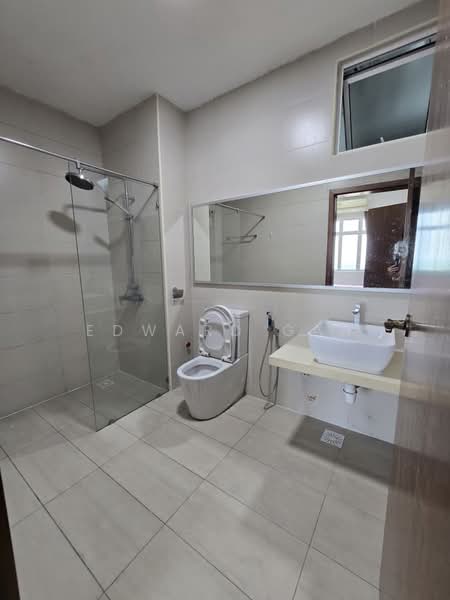 Kediaman Servis untuk Dijual di Grandview 360 - Edward Gan - Bathroom - PropertyGuru.com.my