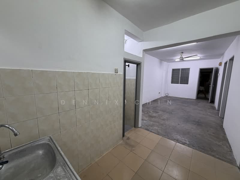 Flat for Rent at Pandan Ria (Block D) - Dennix Chin - Interior - PropertyGuru.com.my