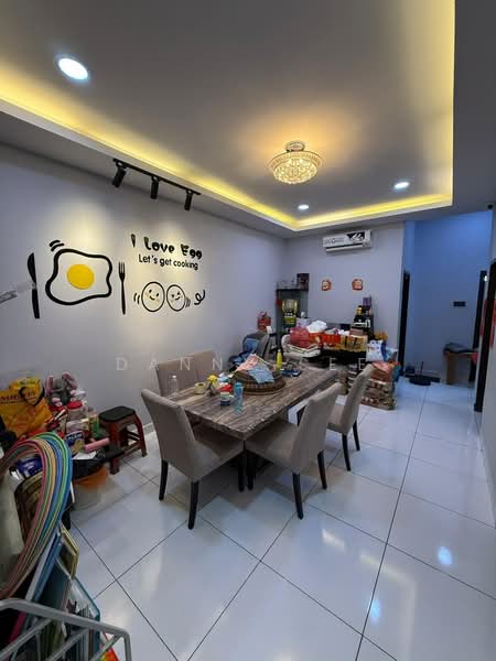 Rumah Teres 1-Tingkat untuk Dijual di Bandar Putra (Kulai) - Danny See - Dining Room - PropertyGuru.com.my
