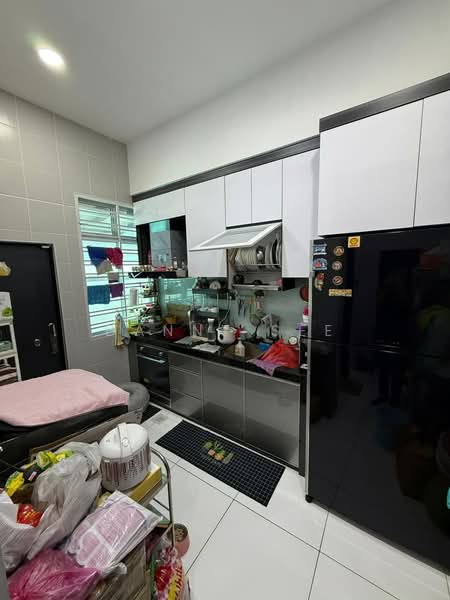Rumah Teres 1-Tingkat untuk Dijual di Bandar Putra (Kulai) - Danny See - Kitchen - PropertyGuru.com.my