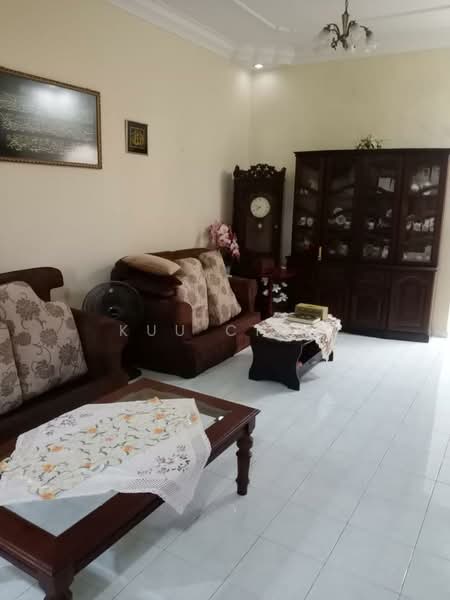 Rumah Teres 1-Tingkat untuk Dijual di Kangkar Pulai (Skudai) - Kuu Chin - Living Room - PropertyGuru.com.my