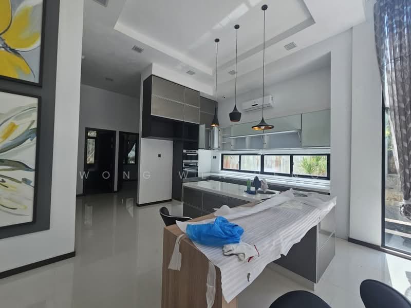 Bungalow House untuk Dijual di Rawang (Selangor) - Wong Wen Heng - Kitchen - PropertyGuru.com.my