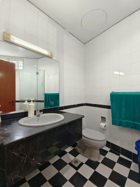Bungalow House for Sale in Bukit Damansara (Damansara Heights) - Zayne Zayd - Bathroom - PropertyGuru.com.my