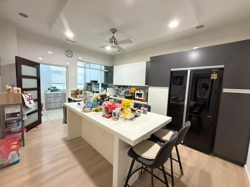 Zero-Lot Bungalow for Sale in Bukit Rimau (Shah Alam) - Yao Tan - Kitchen - PropertyGuru.com.my