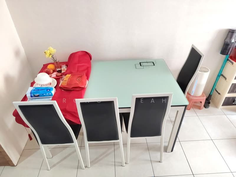 Rumah Flat untuk Dijual di Desa Sri Puteri - Rono Cheah - Dining Room - PropertyGuru.com.my