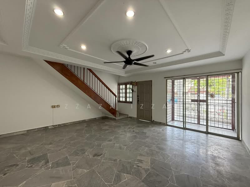 Rumah Teres 2-Tingkat untuk Dijual di Ampang (Kuala Lumpur) - Izzaza Izzati - Living Room - PropertyGuru.com.my