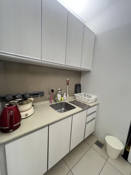 Kediaman Servis untuk Dijual di Swiss Garden Residences - Lewis Tam - Kitchen - PropertyGuru.com.my