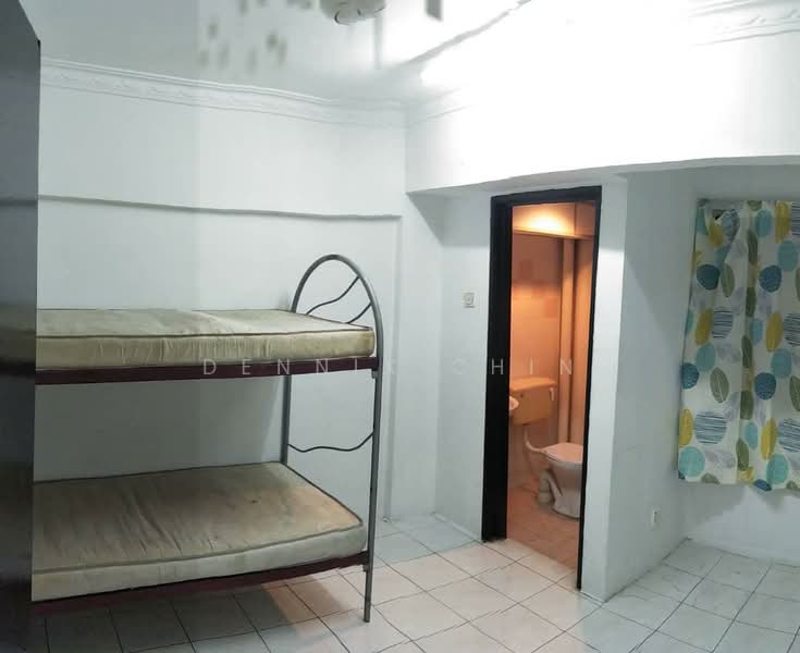 Pangsapuri untuk Dijual di Pangsapuri Perdana - Dennix Chin - Bedroom - PropertyGuru.com.my