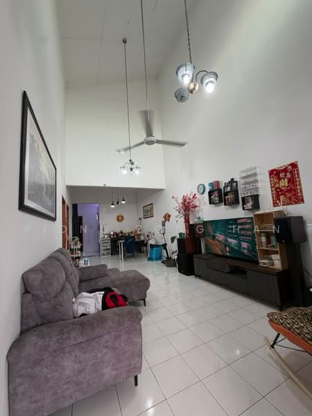 Rumah Teres 1-Tingkat untuk Dijual di Taman Gaya (Ulu Tiram) - Piong Zong Han - Living Room - PropertyGuru.com.my