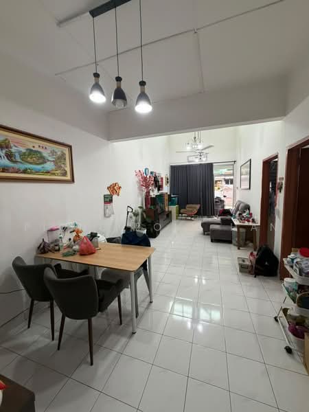 Rumah Teres 1-Tingkat untuk Dijual di Taman Gaya (Ulu Tiram) - Piong Zong Han - Living Room - PropertyGuru.com.my