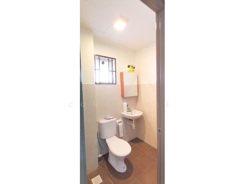 Rumah Teres 2-Tingkat untuk Dijual di Bandar Kinrara Seksyen 1 (Bandar Kinrara) - Connie Lee - Bathroom - PropertyGuru.com.my