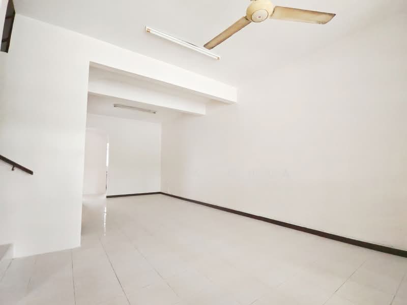 1.5-storey Terraced House for Sale in Taman Scientex Pasir Gudang (Pasir Gudang) - Stella Chia - Interior - PropertyGuru.com.my
