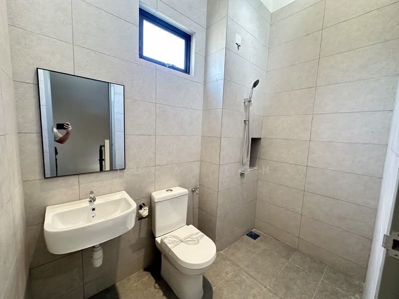 Rumah Teres untuk Dijual di Johor Bahru (Johor) - Lucas Loh - Bathroom - PropertyGuru.com.my