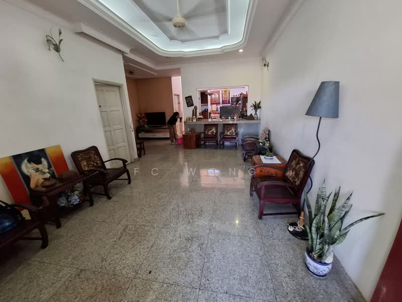 Rumah Teres 1-Tingkat untuk Dijual di Seksyen 22 (Petaling Jaya) - FC Wong - Living Room - PropertyGuru.com.my