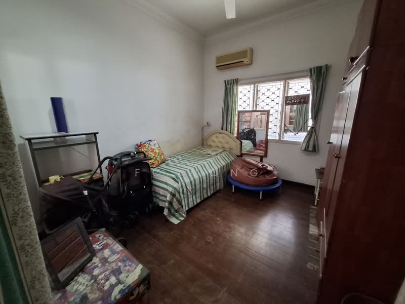 Rumah Teres 1-Tingkat untuk Dijual di Seksyen 22 (Petaling Jaya) - FC Wong - Bedroom - PropertyGuru.com.my