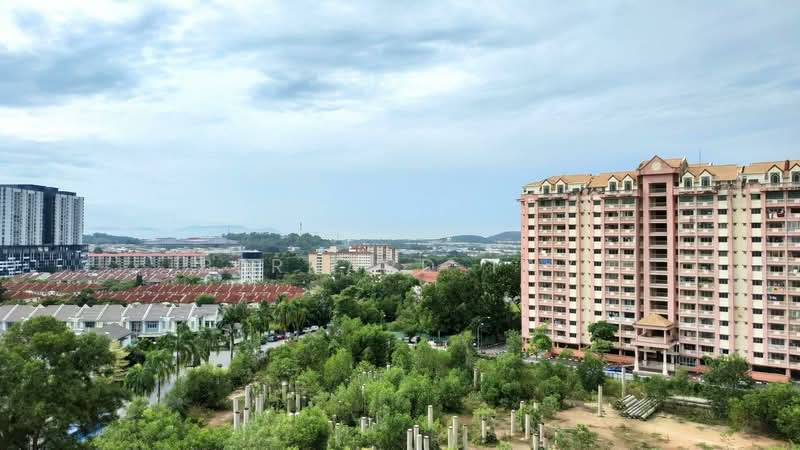 Pangsapuri untuk Dijual di Anggerik Villa 2 - Bernard Tay - Exterior - PropertyGuru.com.my
