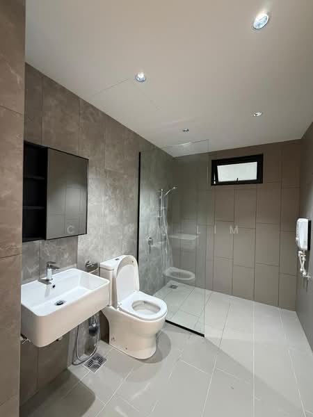 Kondominium untuk Disewa di Tuai Timur - Calvin Lim - Bathroom - PropertyGuru.com.my