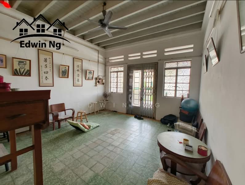 2-storey Terraced House for Sale in Pulau Tikus (George Town) - Edwin Ng - Living Room - PropertyGuru.com.my