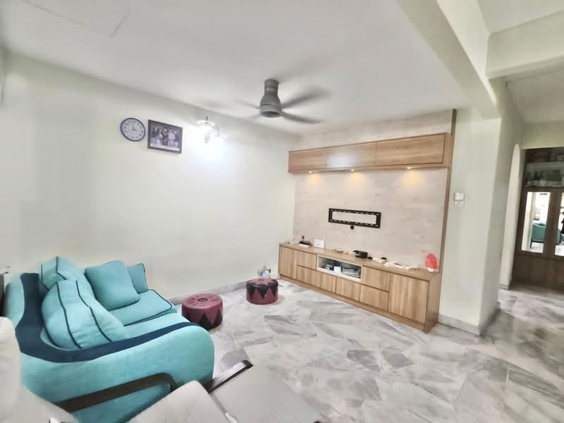 Rumah Teres untuk Dijual di Bandar Kinrara Seksyen 1 (Bandar Kinrara) - Maddy Ho - Living Room - PropertyGuru.com.my