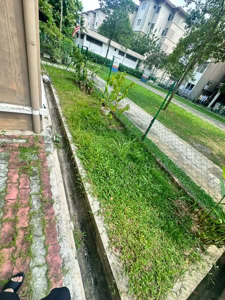Pangsapuri untuk Dijual di Pangsapuri Akasia (Bandar Botanic) - Tabris Wong - Exterior - PropertyGuru.com.my