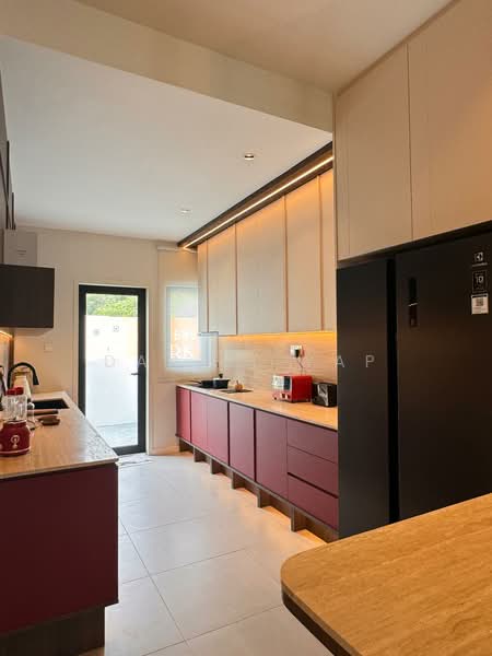 2-storey Terraced House for Sale in Bandar Gamuda Gardens (Rawang) - Daniel Yap - Kitchen - PropertyGuru.com.my