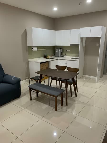 Kediaman Servis untuk Disewa di Residential Suites @ HighPark - Koo Ying Kang - Kitchen - PropertyGuru.com.my