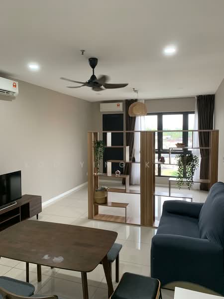 Kediaman Servis untuk Disewa di Residential Suites @ HighPark - Koo Ying Kang - Living Room - PropertyGuru.com.my