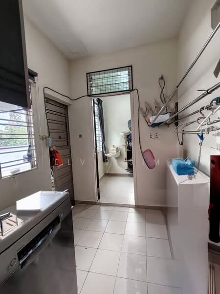 Terraced House for Sale in Bandar Seri Alam (Masai) - Elvis Sim - Interior - PropertyGuru.com.my