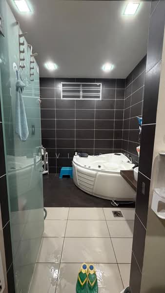 Terraced House for Sale in Bandar Seri Alam (Masai) - Elvis Sim - Bathroom - PropertyGuru.com.my
