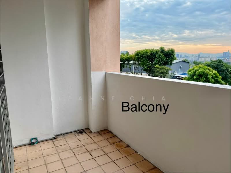 Pangsapuri untuk Disewa di Sri Bayu Apartments - Leanne Chia - Balcony - PropertyGuru.com.my